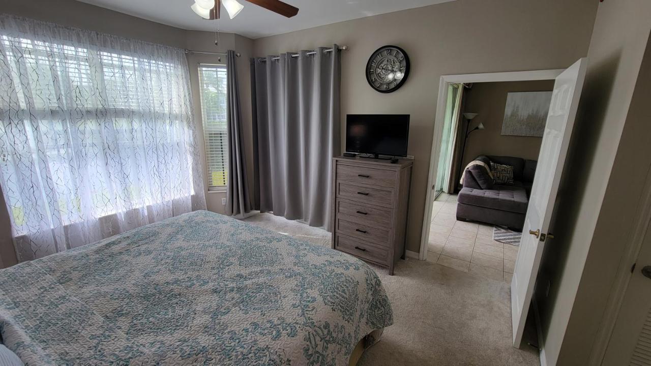 Vacation In Paradise Lely Resort Екстериор снимка