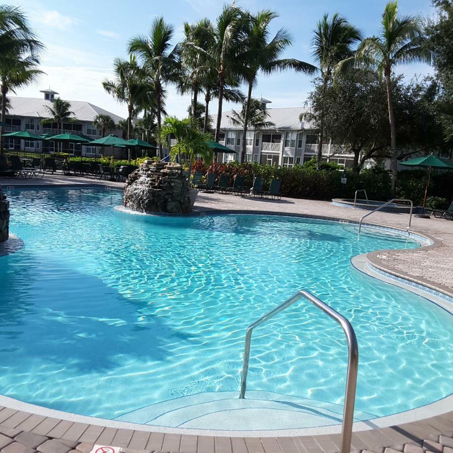 Vacation In Paradise Lely Resort Екстериор снимка