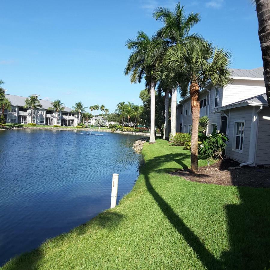 Vacation In Paradise Lely Resort Екстериор снимка